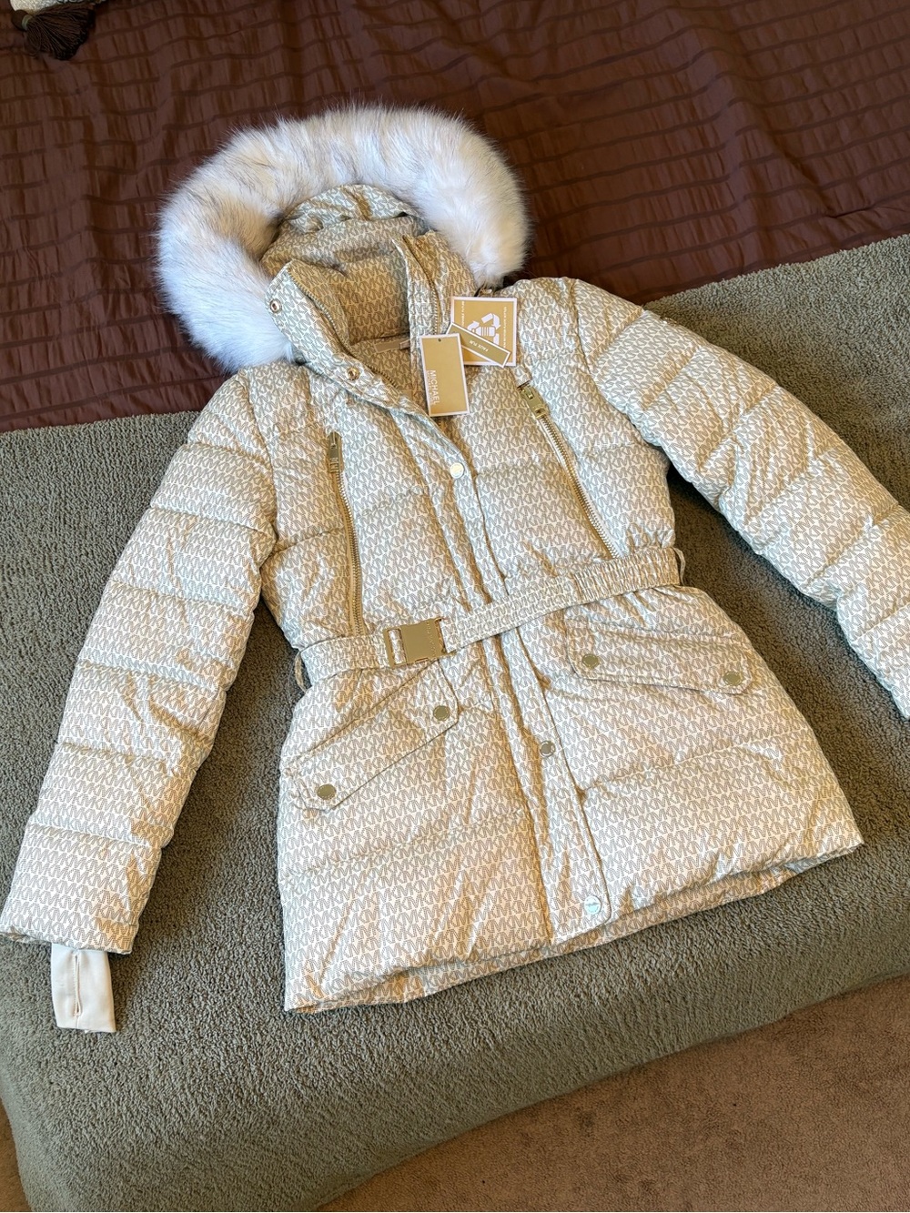 Women’s Michael Kors Quilted Hooded Winter Jacket with Faux Fur Trim - Cream
